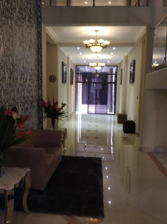 Sherbourne Hotel Kitwe ภายนอก รูปภาพ