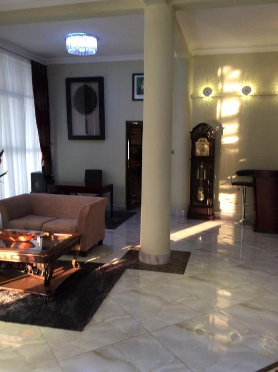 Sherbourne Hotel Kitwe ภายนอก รูปภาพ