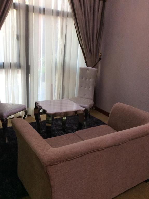 Sherbourne Hotel Kitwe ภายนอก รูปภาพ