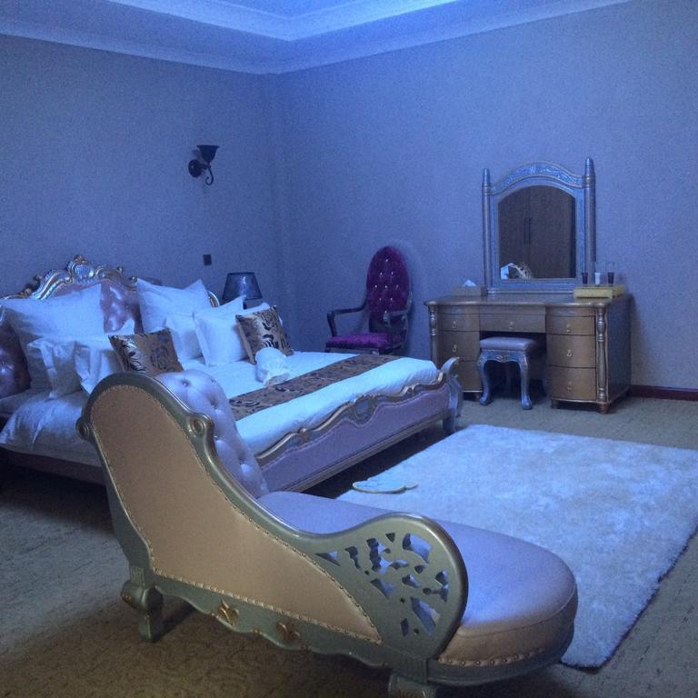 Sherbourne Hotel Kitwe ภายนอก รูปภาพ